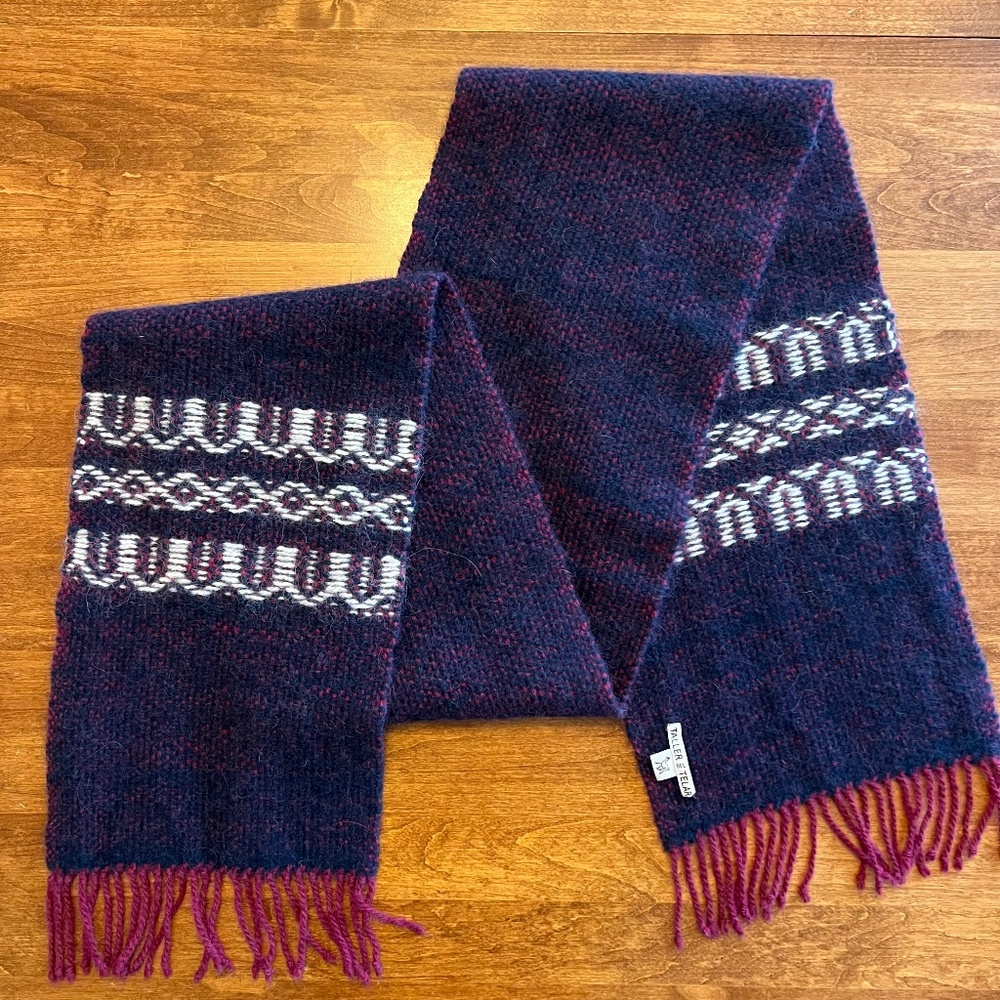 100% Alpaca Scarf with Tassels EUC Taller Del Telar Handmade